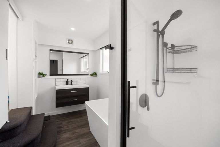 Photo of property in 15 Livingstone Avenue, Nawton, Hamilton, 3200