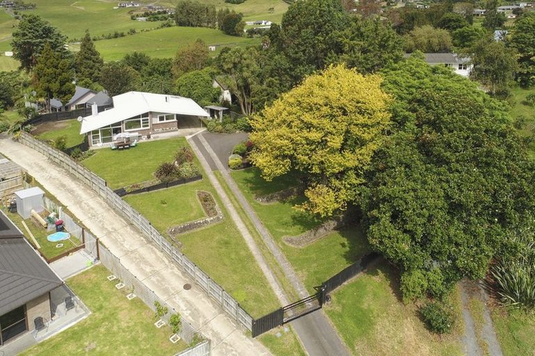 Photo of property in 25 Waikite Road, Welcome Bay, Tauranga, 3112