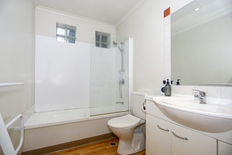 Photo of property in Paramount Apartments, 33/281 Maunganui Road, Mount Maunganui, 3116