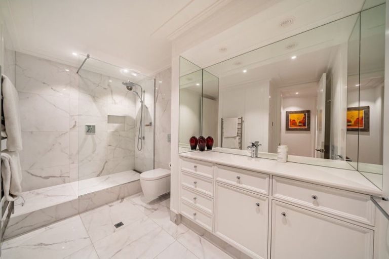 Photo of property in 6/166 Oriental Parade, Oriental Bay, Wellington, 6011