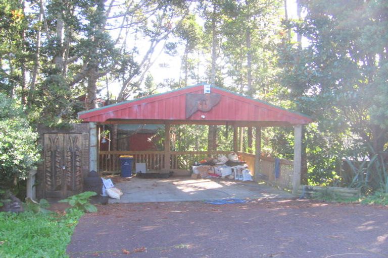 Photo of property in 77 Kauri Point Road, Laingholm, Auckland, 0604