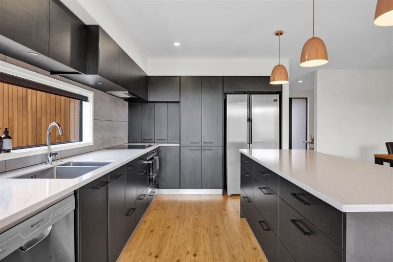 Photo of property in 2 Roy Johns Way, Bell Block, New Plymouth, 4312