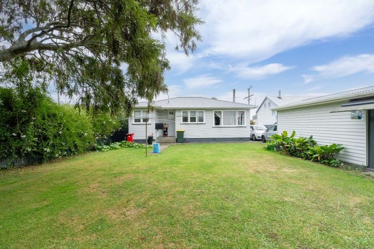 Photo of property in 174 Tiro Tiro Road, Levin, 5510