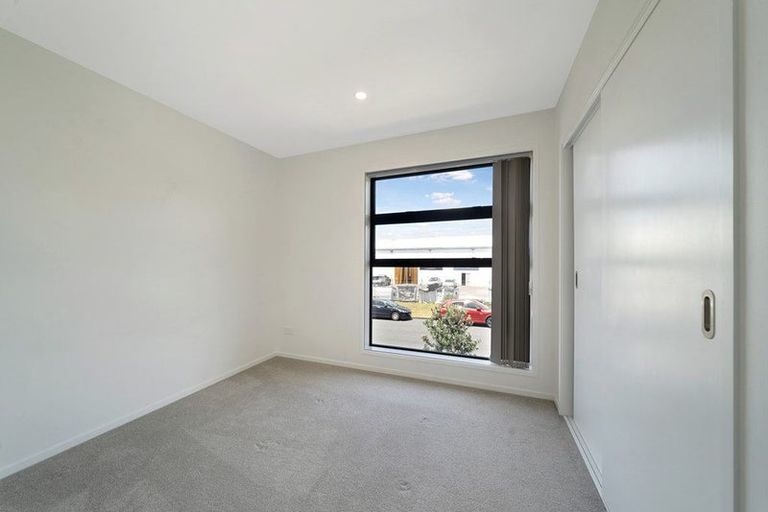 Photo of property in 148 Mcleod Road, Te Atatu South, Auckland, 0610