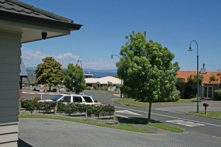 Photo of property in 3 Carpentras Way, Nukuhau, Taupo, 3330
