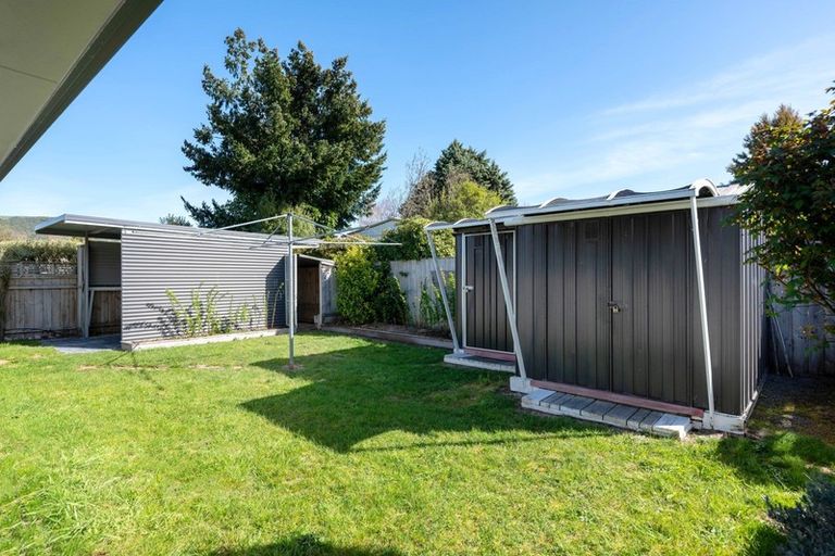 Photo of property in 14 Lakemere Way, Kinloch, Taupo, 3377