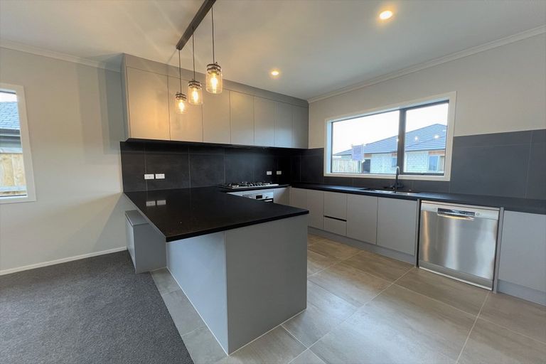 Photo of property in 21 Sydney Place, Flagstaff, Hamilton, 3210