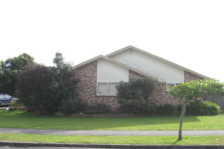 Photo of property in 63 Glenross Drive, Wattle Downs, Auckland, 2103