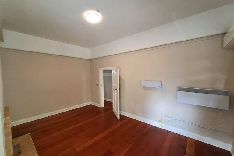 Photo of property in 21 Central Terrace, Kelburn, Wellington, 6012