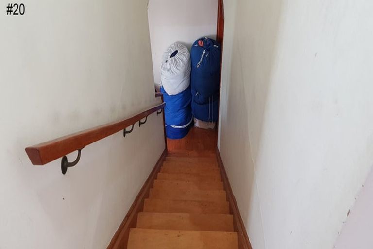 Photo of property in 20-22 Sievers Grove, Cannons Creek, Porirua, 5024