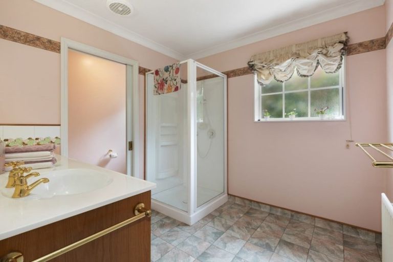 Photo of property in 6 Saint Andrews Grove, Boulcott, Lower Hutt, 5010