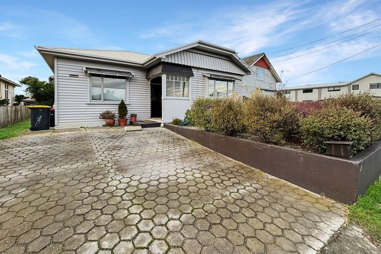 Photo of property in 25 Oram Avenue, New Brighton, Christchurch, 8061