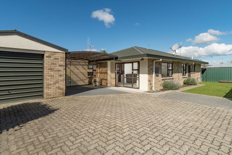 Photo of property in 19a Pooles Road, Greerton, Tauranga, 3112