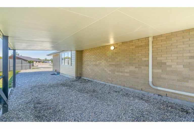 Photo of property in 2 Half Time Close, Omakau, 9376