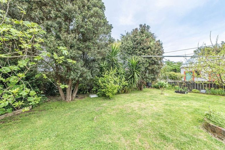 Photo of property in 45 Tawa Street, Gonville, Whanganui, 4501