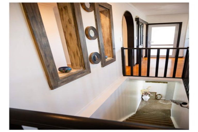 Photo of property in 25 Robins Road, Judea, Tauranga, 3110