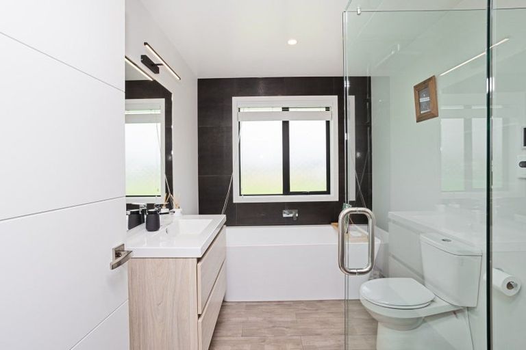 Photo of property in 24 Mosshead Close, Waihopai, Invercargill, 9872