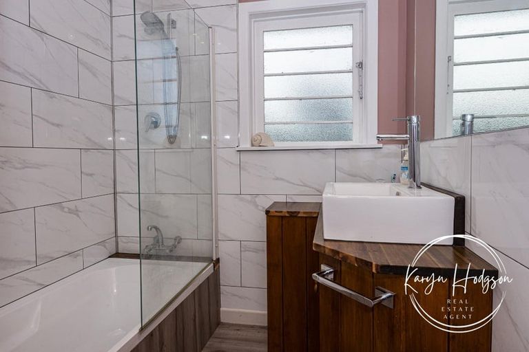 Photo of property in 2083a Paparoa Valley Road, Paparoa, 0571