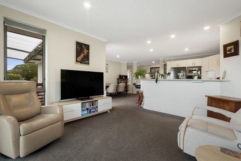 Photo of property in 15 Uretara Drive, Katikati, 3129