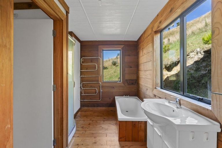 Photo of property in 1/32 Hitiri Road, Kinloch, Taupo, 3377