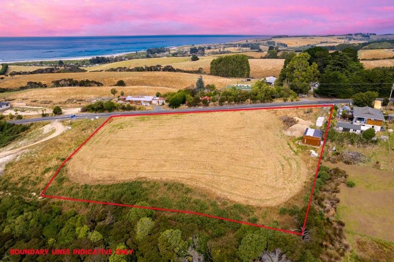 Photo of property in 1121 Finlayson Road, Taieri Mouth, 9091