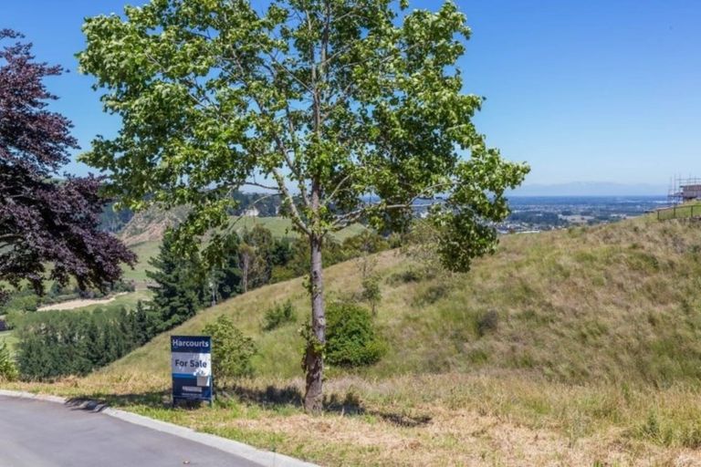 Photo of property in 4 Halcyon Way, Cashmere, Christchurch, 8022