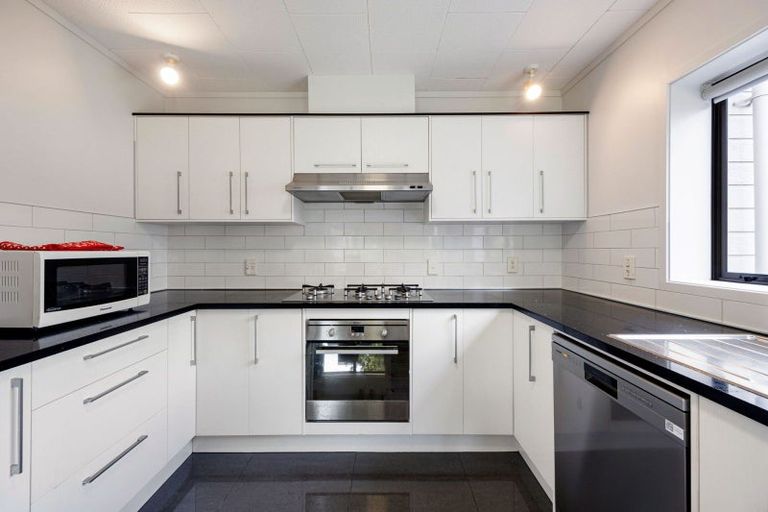 Photo of property in 16 Woodland Drive, Flagstaff, Hamilton, 3210