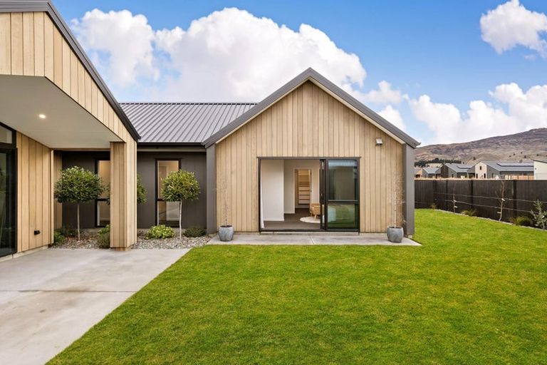 Photo of property in 19 Vintage Street, Cromwell, 9310