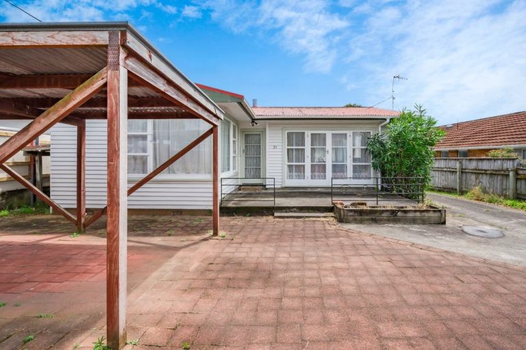 Photo of property in 21 Gray Avenue, Paraparaumu Beach, Paraparaumu, 5032