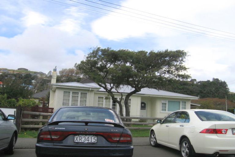 Photo of property in 40 Oxford Street, Tawa, Wellington, 5028