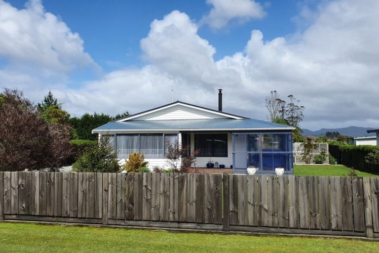 Photo of property in 6 Manawatu Street, Dobson, Greymouth, 7805