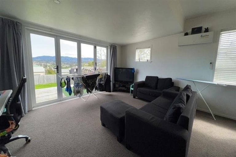 Photo of property in 103 Sunnyside Road, Sunnyvale, Auckland, 0612