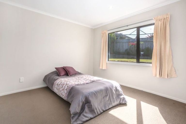 Photo of property in 25 Kaimai Place, Aotea, Porirua, 5024