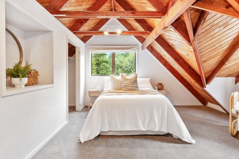 Photo of property in 5 Tieke Place, Horahora, Whangarei, 0110