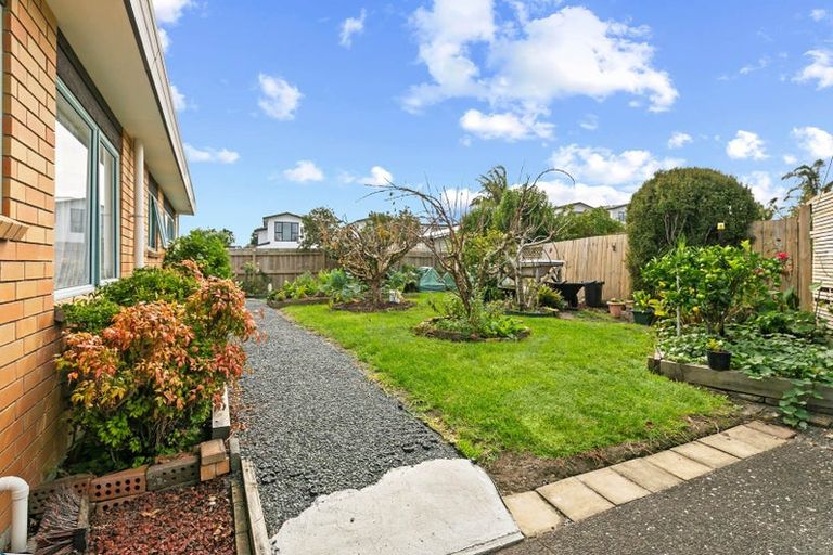 Photo of property in 678 Te Atatu Road, Te Atatu Peninsula, Auckland, 0610