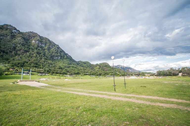 Photo of property in 47 Peregrine Falcon Road, Mount Creighton, Queenstown, 9371