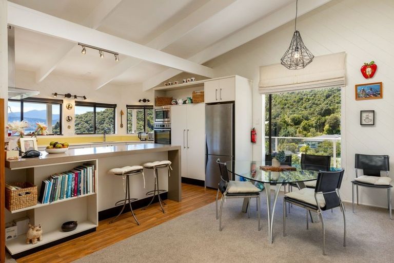 Photo of property in 362a Waikawa Road, Waikawa, Picton, 7220