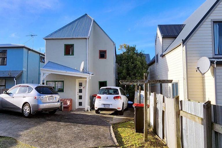 Photo of property in 836b Cumberland Street, North Dunedin, Dunedin, 9016