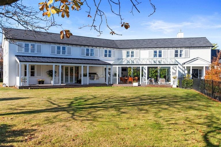 Photo of property in 11 Pentlow Place, Fendalton, Christchurch, 8052