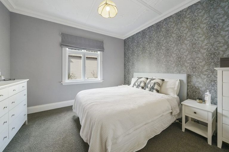 Photo of property in 14 Norton Park Avenue, Fairfield, Lower Hutt, 5011