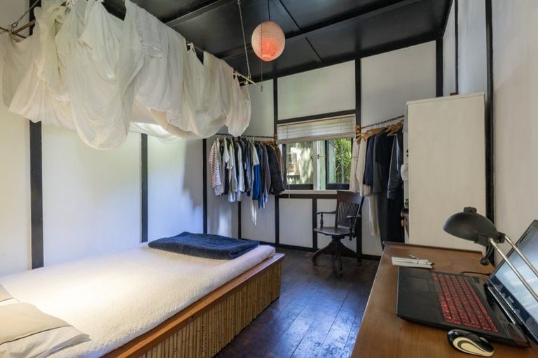 Photo of property in 58 Seaview Road, Piha, 0772