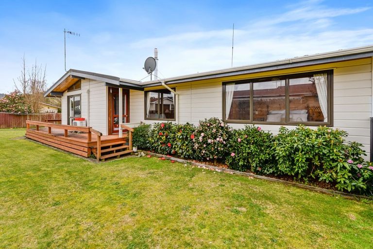 Photo of property in 36 Neri Crescent, Pomare, Rotorua, 3015