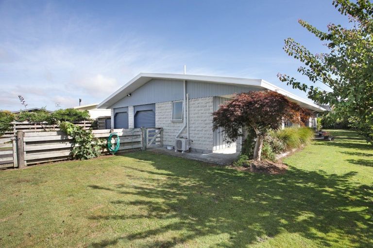 Photo of property in 2 Caroline Drive, Feilding, 4702