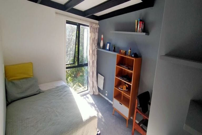 Photo of property in 4/8 Elphinstone Avenue, Strathmore Park, Wellington, 6022