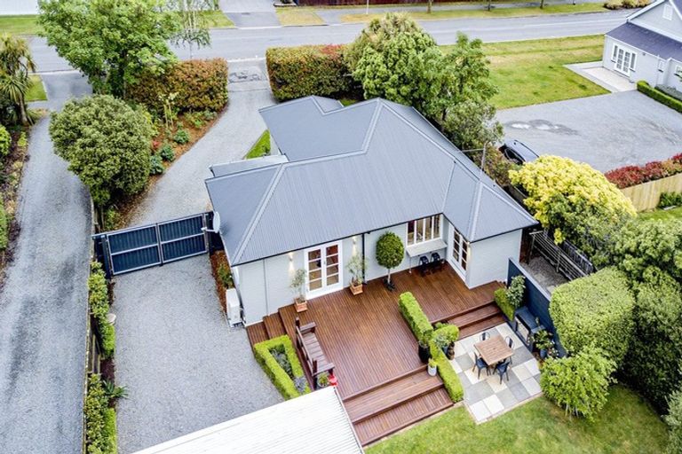 Photo of property in 11 Buckleys Road, Rangiora, 7400