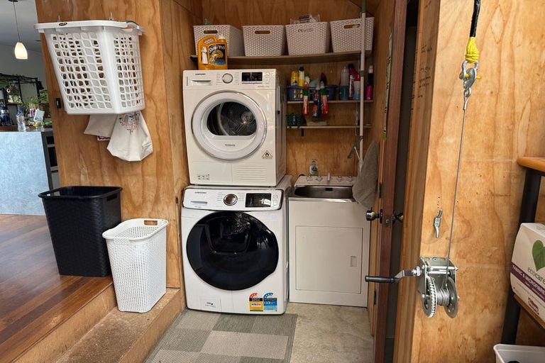 Photo of property in 37 Garden Road, Avalon, Lower Hutt, 5011