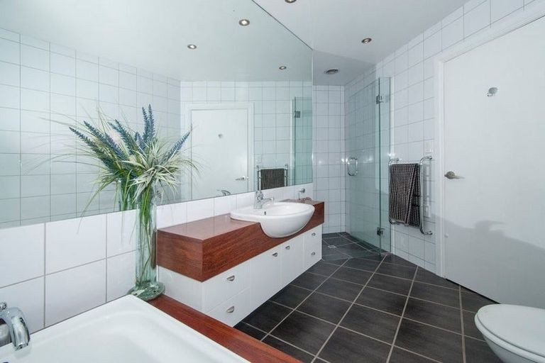 Photo of property in 37 Garden Road, Avalon, Lower Hutt, 5011