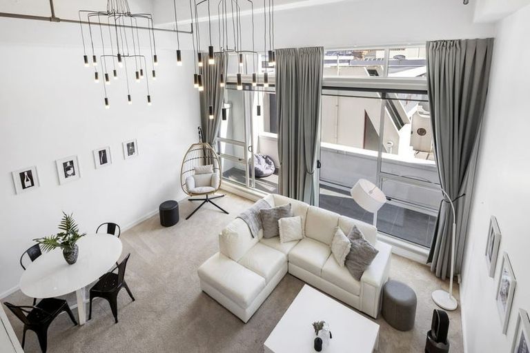 Photo of property in Stadium Garden Flats, 117/107 Thorndon Quay, Pipitea, Wellington, 6011