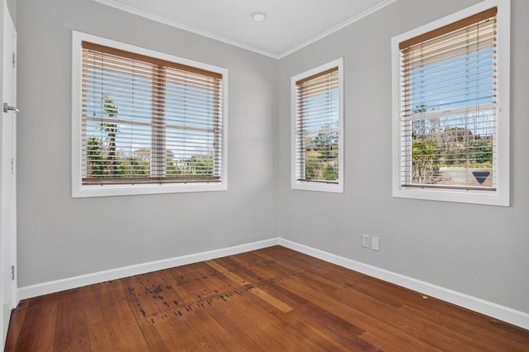 Photo of property in 960a Oneriri Road, Kaiwaka, 0573