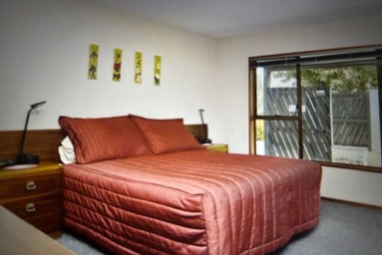 Photo of property in 72 Sarabande Avenue, Redwood, Christchurch, 8051